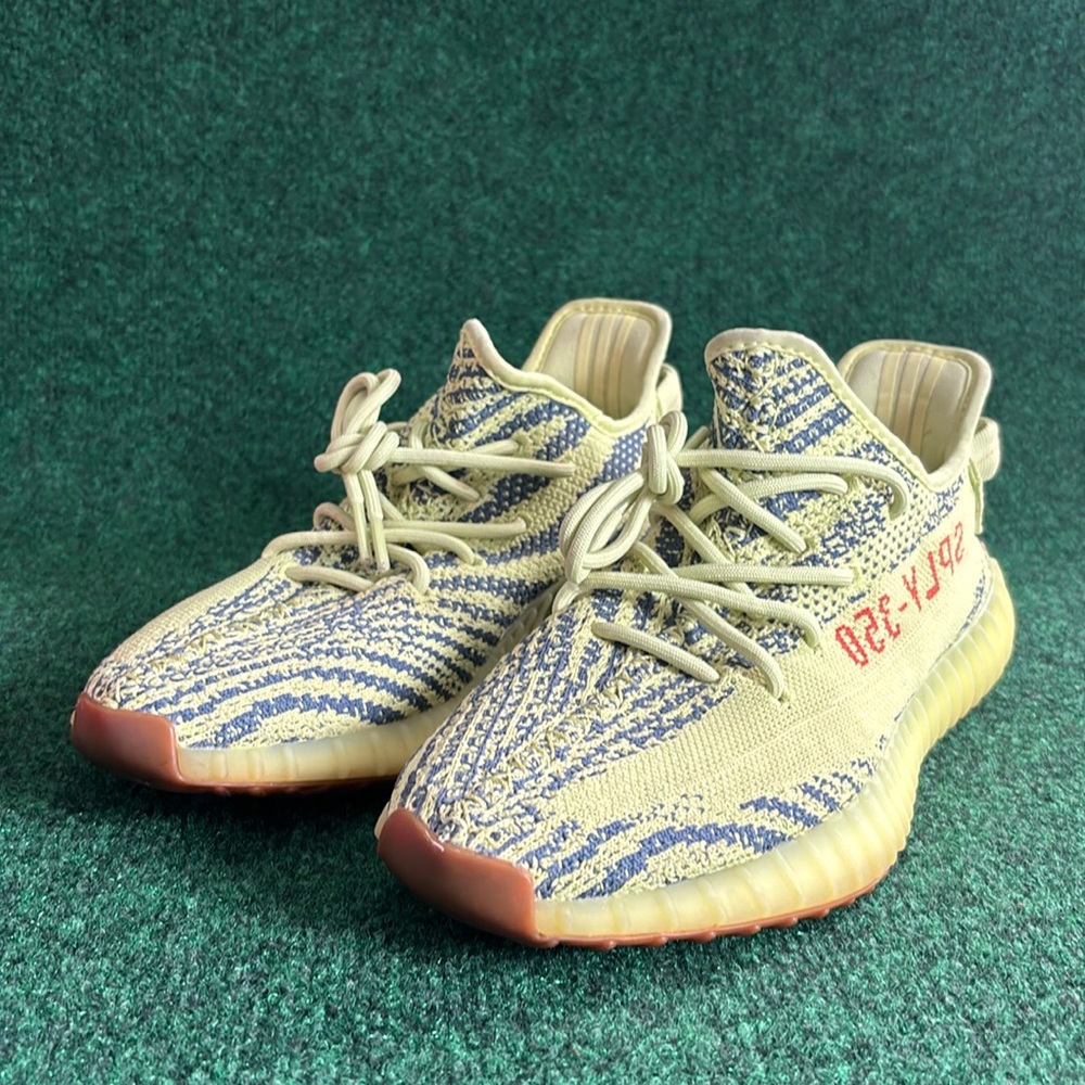 adidas Yeezy Boost 350 V2